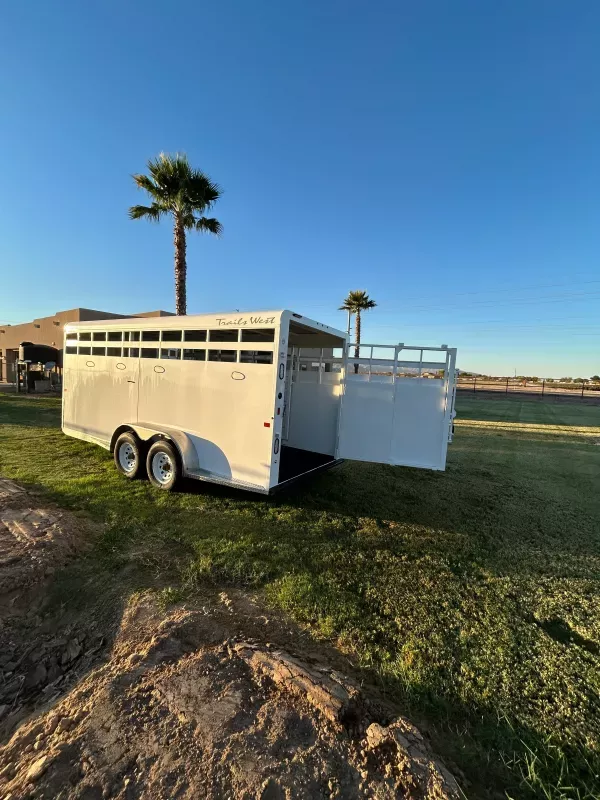 used Horse Trailers Trails West  for sale, in Buckeye, AZ Thumbnail 11