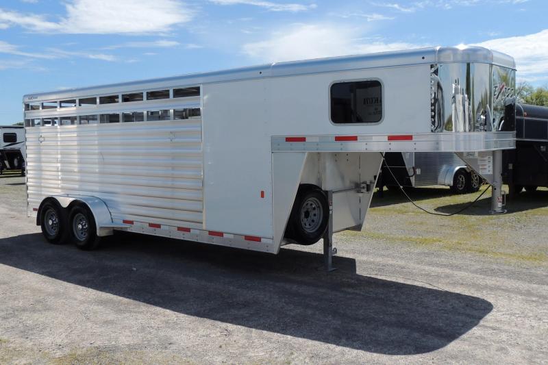 2020 Exiss Trailers STC 6820 Livestock Trailer 2020 Exiss Trailers STC 6820 Livestock Trailer