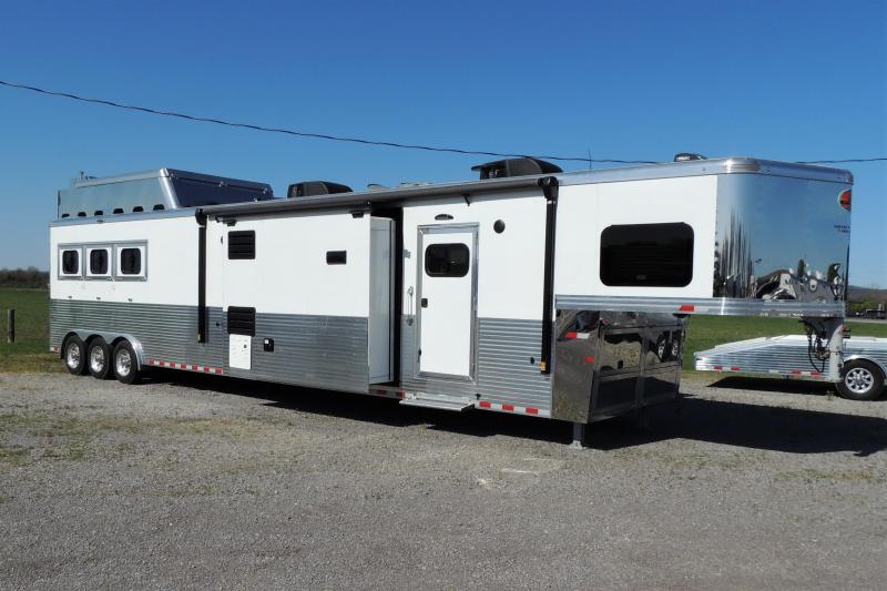 2019 Sundowner Horizon SE 8021 3 Horse Trailer 2019 Sundowner Horizon SE 8021 3 Horse Trailer