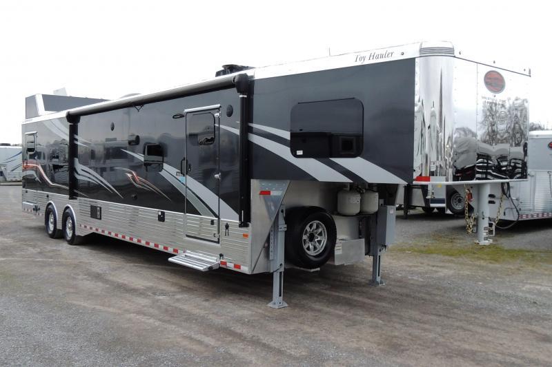 2019 Sundowner B2586GM Toy Hauler 2019 Sundowner B2586GM Toy Hauler