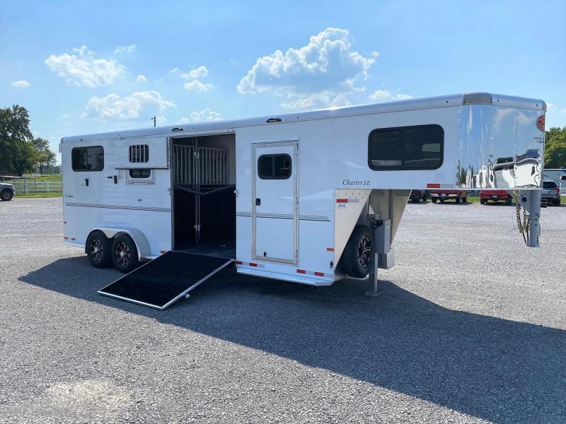 2022 Sundowner Charter TR SE 2+1 Horse Trailer 2022 Sundowner Charter TR SE 2+1 Horse Trailer