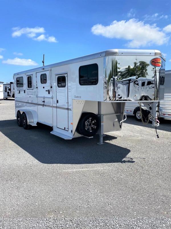 2022 Sundowner Charter TR SE 2+1 Horse Trailer 2022 Sundowner Charter TR SE 2+1 Horse Trailer