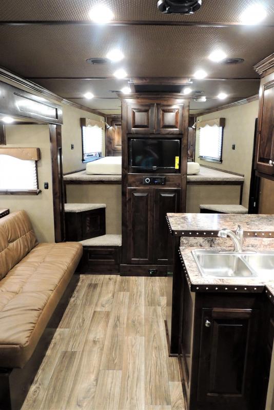 2021 Cimarron 8314 Slide w/ Outback Customs 3 Horse Trailer Near Me