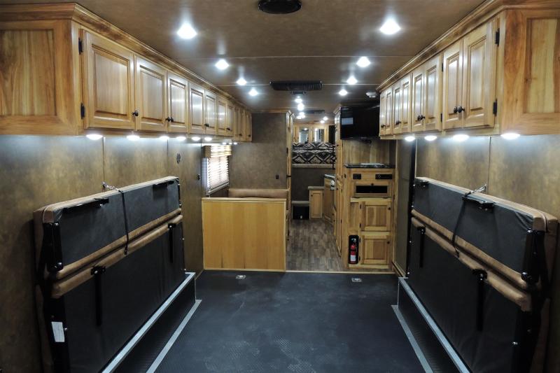2021 Sundowner 3886OM Toy Hauler 2021 Sundowner 3886OM Toy Hauler