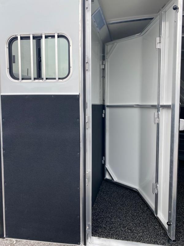 new Horse Trailers Cimarron Trailers  for sale, in Shelbyville, TN Thumbnail 11