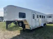 2026 Merhow Trailers Bronco 4 Horse **ON ORDER** 