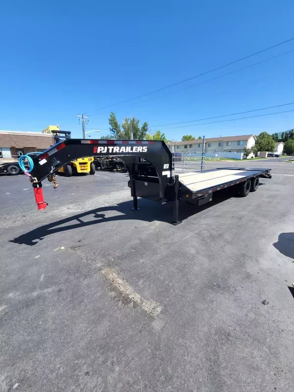 2026 PJ Trailers 25' LD 25K Gooseneck Flatbed Trailer