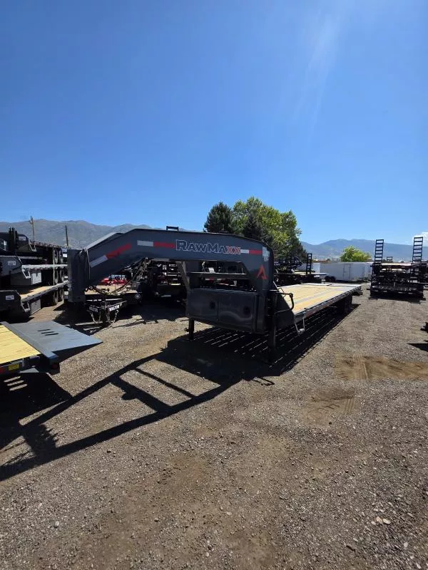 2026 RawMaxx 40' FDXS Gooseneck 16K WHD Equipment Flatbed Trailer