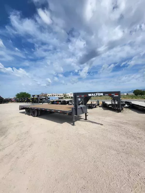 2025 Walton Trailers 26' FBX Gooseneck Tandem Dual 20K WHD Flatbed Trailer