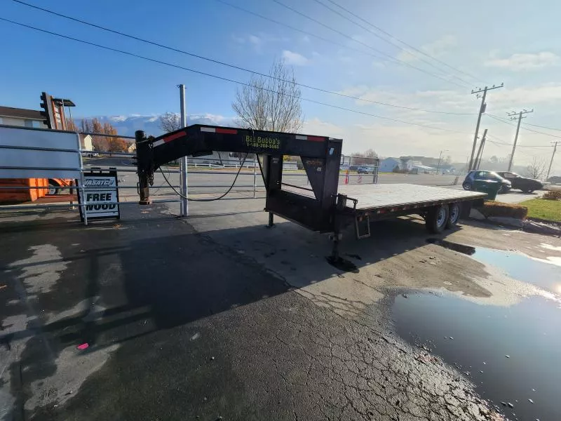 USED 2017 7X20 Gooseneck Big Bubba's Equipment Flatbed Trailer