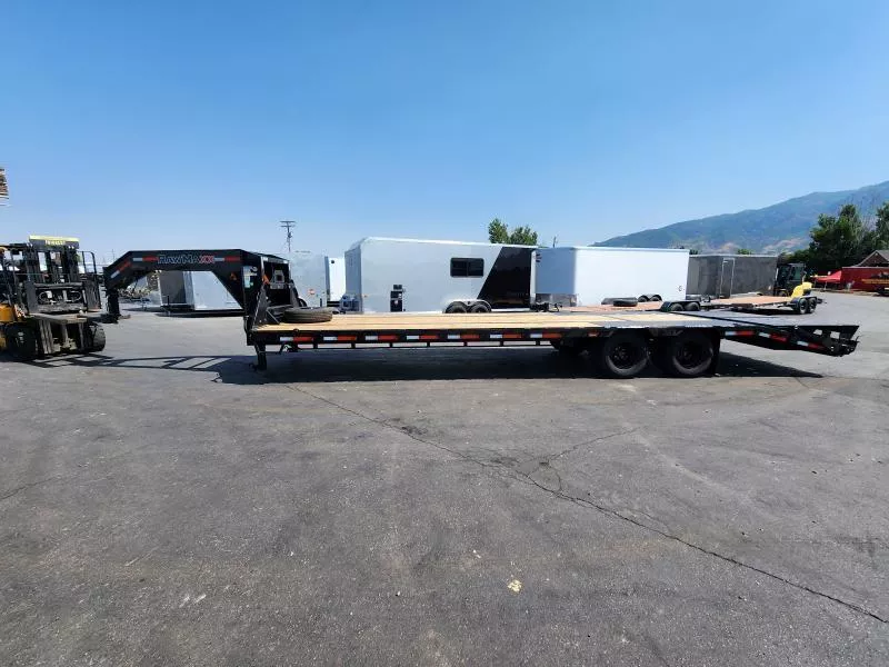 2026 RawMaxx  FDXD 30' 20K Tandem Duals - WHD Gooseneck - Equipment / Flatdeck / Flatbed Trailer