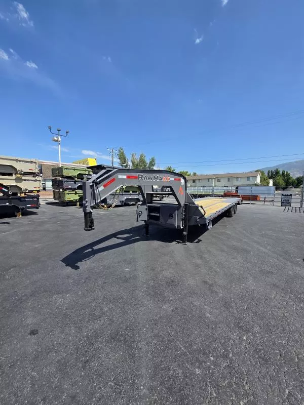2026 RawMaxx 30' GN FDXD 20K Flatbed Trailer