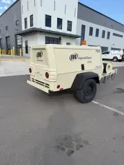 2010 INGERSOLL RAND DOOSAN P185 AIR COMPRESSOR TRAILER  
