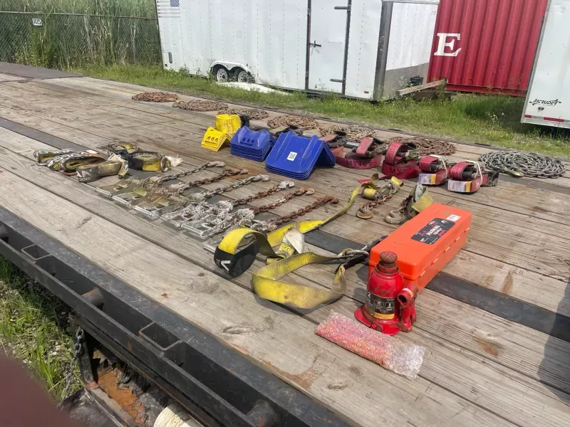 used Equipment / Flatbed Trailers Caliber Trailer Mfg  for sale, in Columbia Station, OH Thumbnail 10