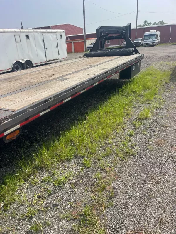 used Equipment / Flatbed Trailers Caliber Trailer Mfg  for sale, in Columbia Station, OH Thumbnail 8