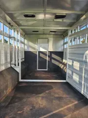 used Stock / Stock Combo Trailers Merhow  for sale, in Sebree, KY Thumbnail 4