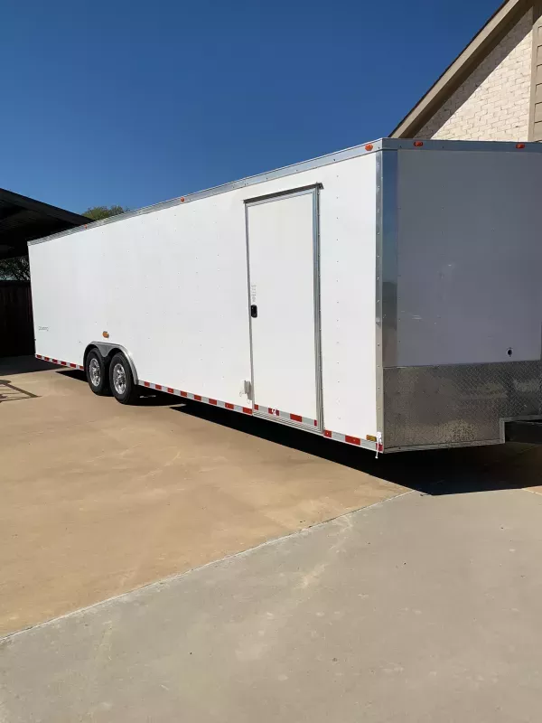 ENCLOSED RACE TRAILER 28'