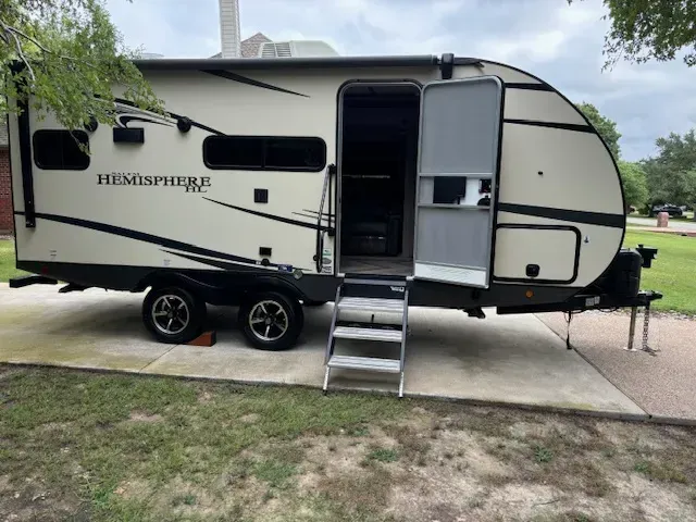 used Travel Trailers Forest River Salem Hemisphere Hyper-Lyte for sale, in Aledo, TX Thumbnail 5