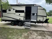 used Travel Trailers Forest River Salem Hemisphere Hyper-Lyte for sale, in Aledo, TX Thumbnail 3