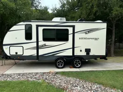 2021 Forest River Salem Hemisphere Hyper-Lyte 17RBHL Travel Trailer