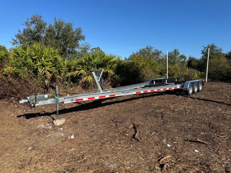 TRIPLE AXEL BOAT TRAILER