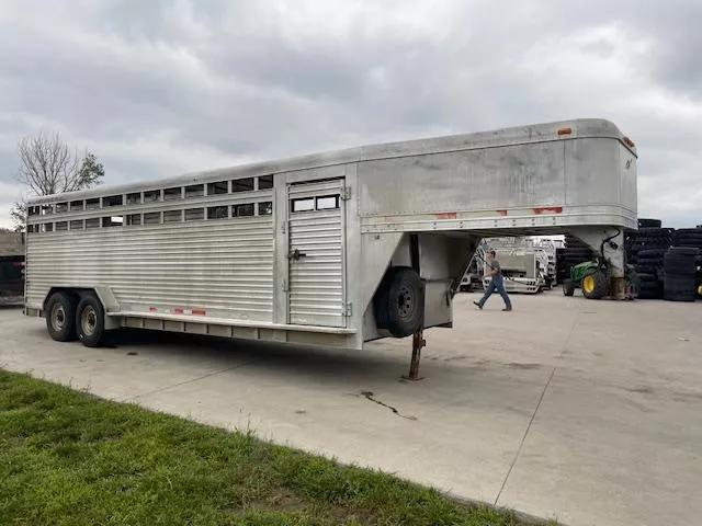 used Stock / Stock Combo Trailers Featherlite  for sale, in Cortland, NE Thumbnail 3