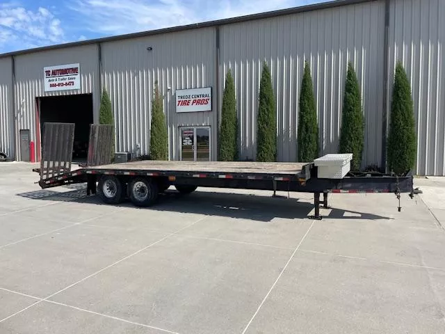 2002 Big Tex 23ft Deckover Flatbed Trailer 7k axles