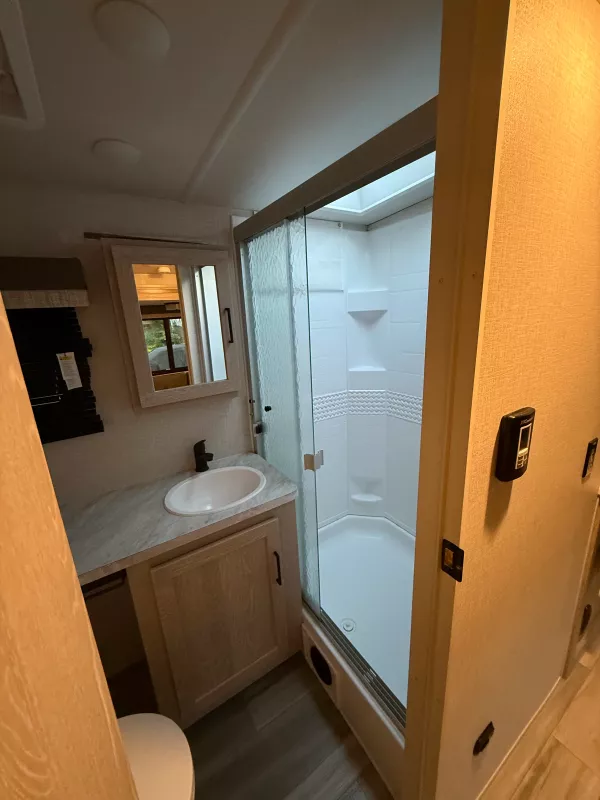 used Travel Trailers Forest River Flagstaff for sale, in New Kensington, PA Thumbnail 3