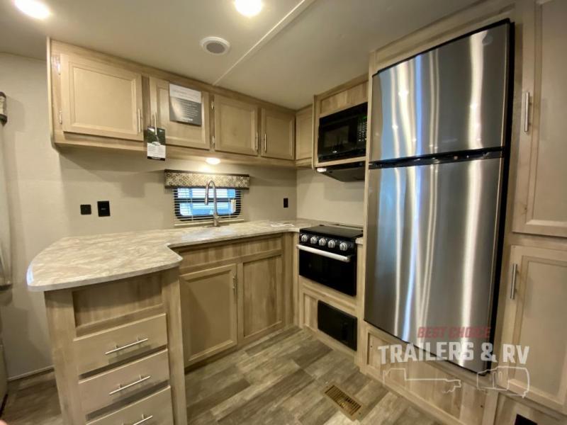 new Travel Trailers Coachmen Catalina Legacy Edition for sale, in Irwin, PA Thumbnail 28