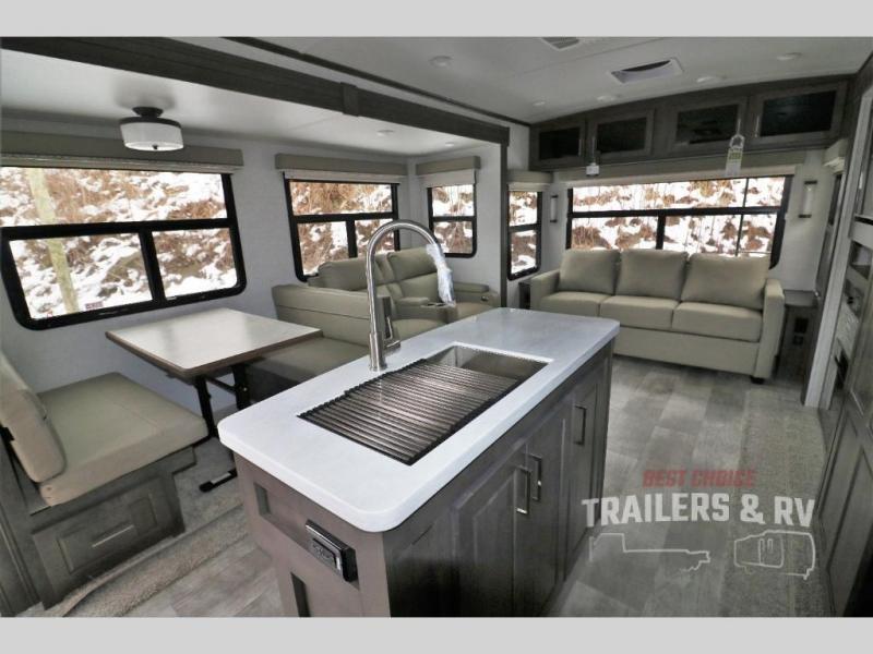 new Travel Trailers Forest River Flagstaff Classic for sale, in Irwin, PA Thumbnail 6
