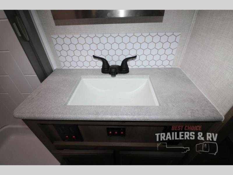 new Travel Trailers Forest River Surveyor Legend for sale, in Irwin, PA Thumbnail 10