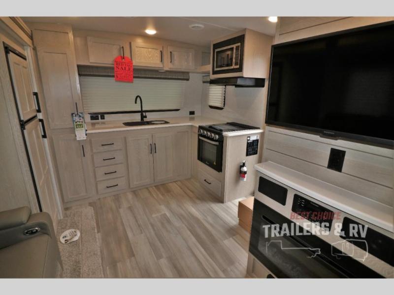 new Travel Trailers Forest River Flagstaff Micro Lite for sale, in Irwin, PA Thumbnail 16