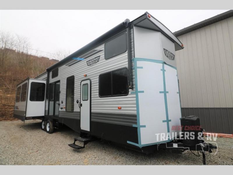 new Park Models Forest River Salem Grand Villa for sale, in Irwin, PA Thumbnail 3