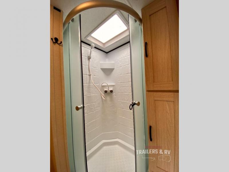 new Travel Trailers Coachmen Apex Ultra-Lite for sale, in Irwin, PA Thumbnail 28