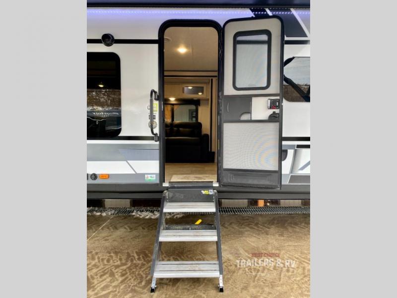 new Travel Trailers Coachmen Apex Ultra-Lite for sale, in Irwin, PA Thumbnail 21
