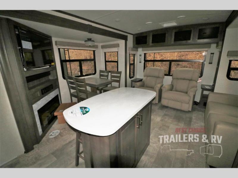 new Travel Trailers Forest River Flagstaff Classic for sale, in Irwin, PA Thumbnail 7