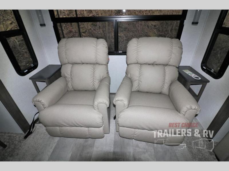 new Travel Trailers Forest River Flagstaff Classic for sale, in Irwin, PA Thumbnail 11