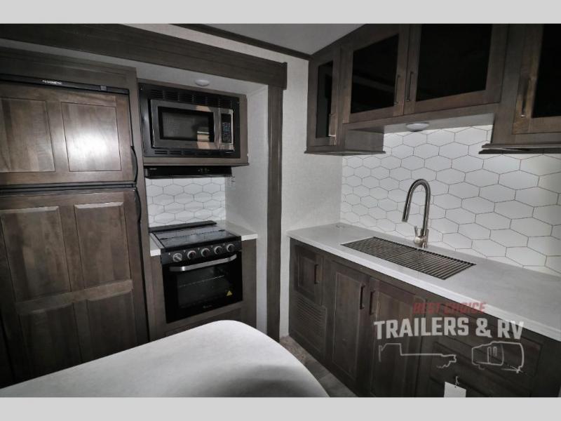 new Travel Trailers Forest River Flagstaff Classic for sale, in Irwin, PA Thumbnail 9