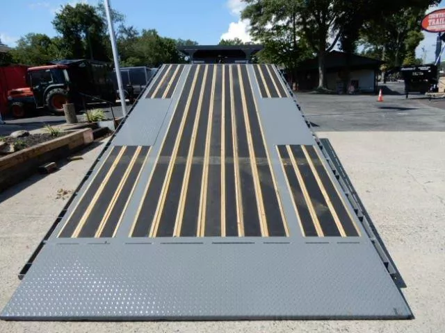 used Equipment / Flatbed Trailers Diamond C Trailers  for sale, in Cumming, GA Thumbnail 4