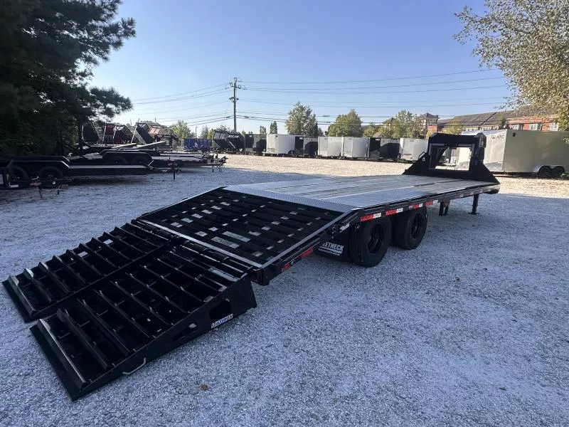 Diamond C 25'x102" Gooseneck, Max Ramps FMAX210 2026 