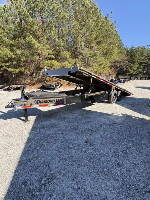 Diamond C 22' Hydraulic Tilt, 20k GVWR, DET210 2026