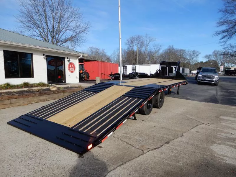 Diamond C 8.5'x30' Equipment w/12' Hyd. Dove FMAX210 HDT 2026 