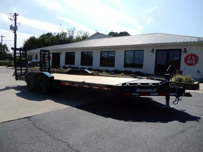 Diamond C 82x18' Equipment, Low Profile 2' Dovetail LPX207 2025