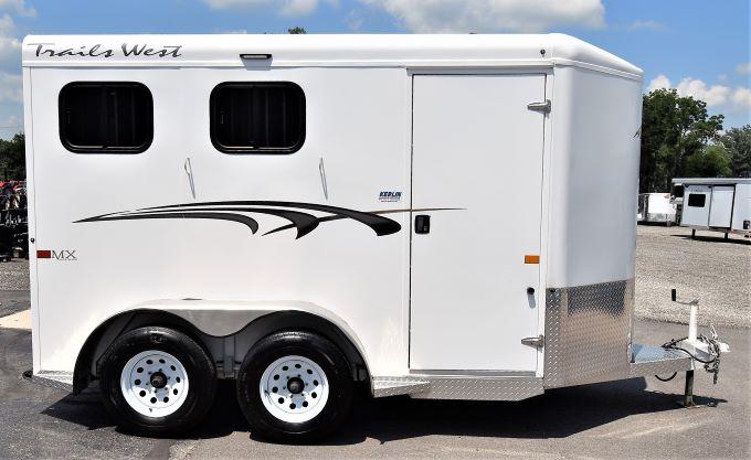2021 Trails West MX 2-H BP Horse Trailer 2021 Trails West MX 2-H BP Horse Trailer