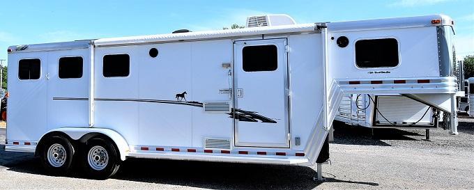 2008 Dream Coach Trailers LLC 7308 Horse Trailer 2008 Dream Coach Trailers LLC 7308 Horse Trailer