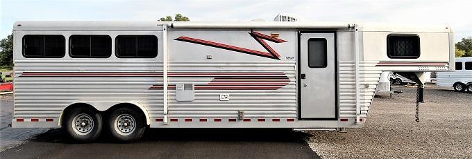 2003 Custom Fab 10' LQ w/ Dinette Horse Trailer 2003 Custom Fab 10' LQ w/ Dinette Horse Trailer