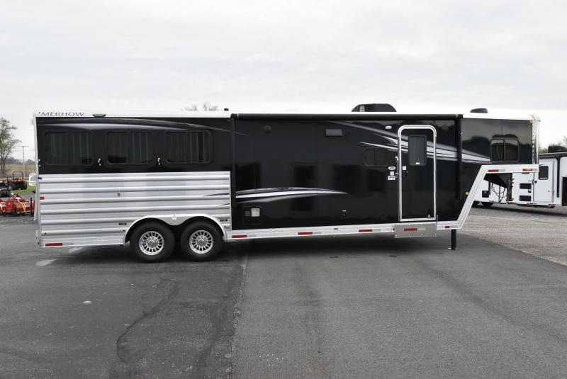 2022 Merhow Trailers 8311 RK-RS Horse Trailer 2022 Merhow Trailers 8311 RK-RS Horse Trailer