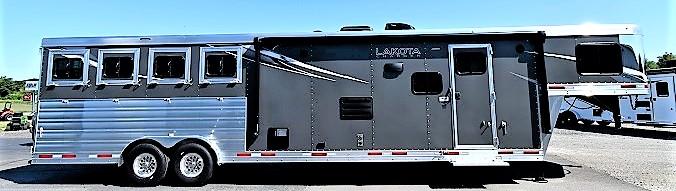 2023 Lakota 8413SR Charger Horse Trailer 2023 Lakota 8413SR Charger Horse Trailer