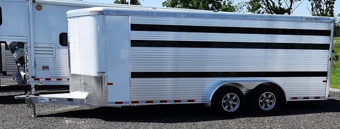 2019 Sundowner Showman Low Pro 20' Pen Trailer 2019 Sundowner Showman Low Pro 20' Pen Trailer