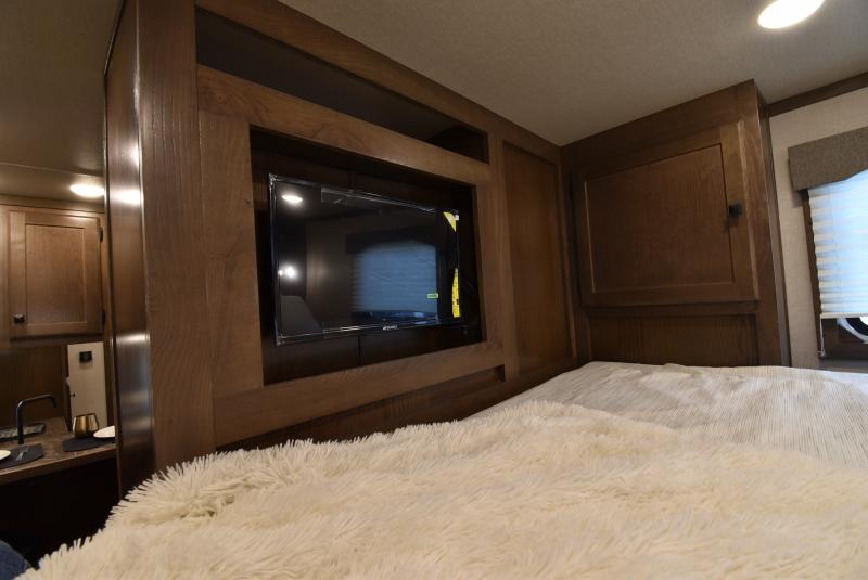 new Horse Trailers Lakota  for sale, in Silver Lake, IN Thumbnail 7